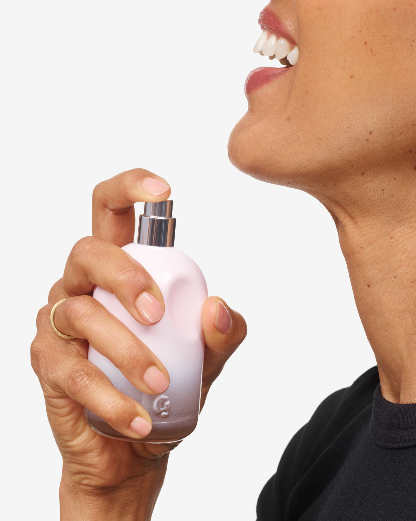 100 ml | glossier you 100 ml | Brooke wears Glossier You.
