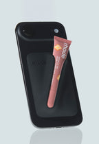 black-snap-on-lip-case-with-scented-pept
